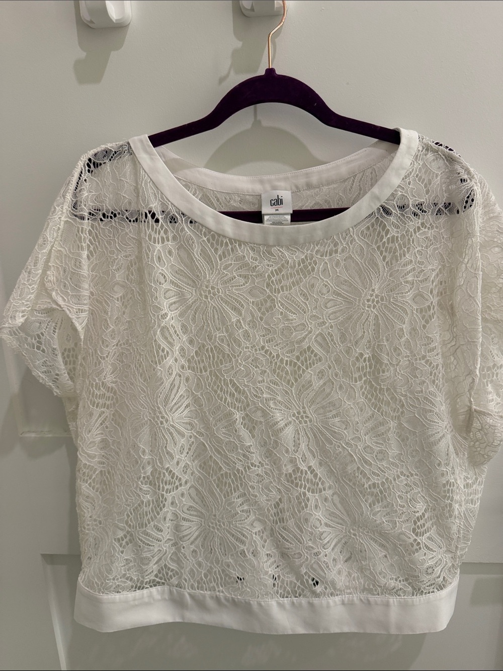 CAbi White Floral Lace Short Sleeve Top